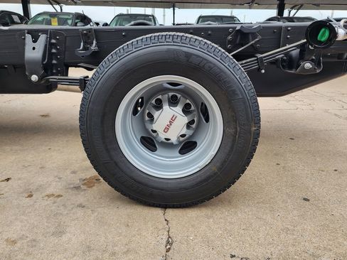 New 2026 GMC Sierra 3500 Pro w/ Convenience Package AWD/4WD image 49
