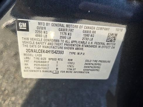 Used 2017 Chevrolet Equinox LT w/ Convenience Package image 18