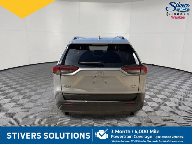 Used 2022 Toyota RAV4 XLE AWD/4WD image 7