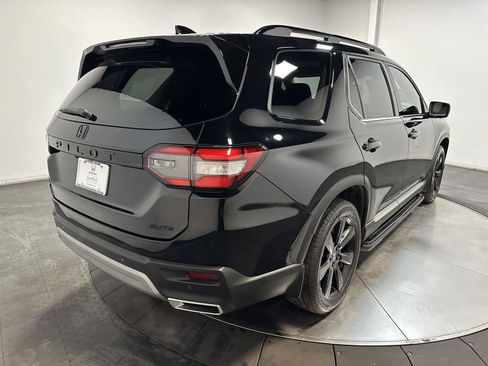 Certified 2023 Honda Pilot Elite image 13