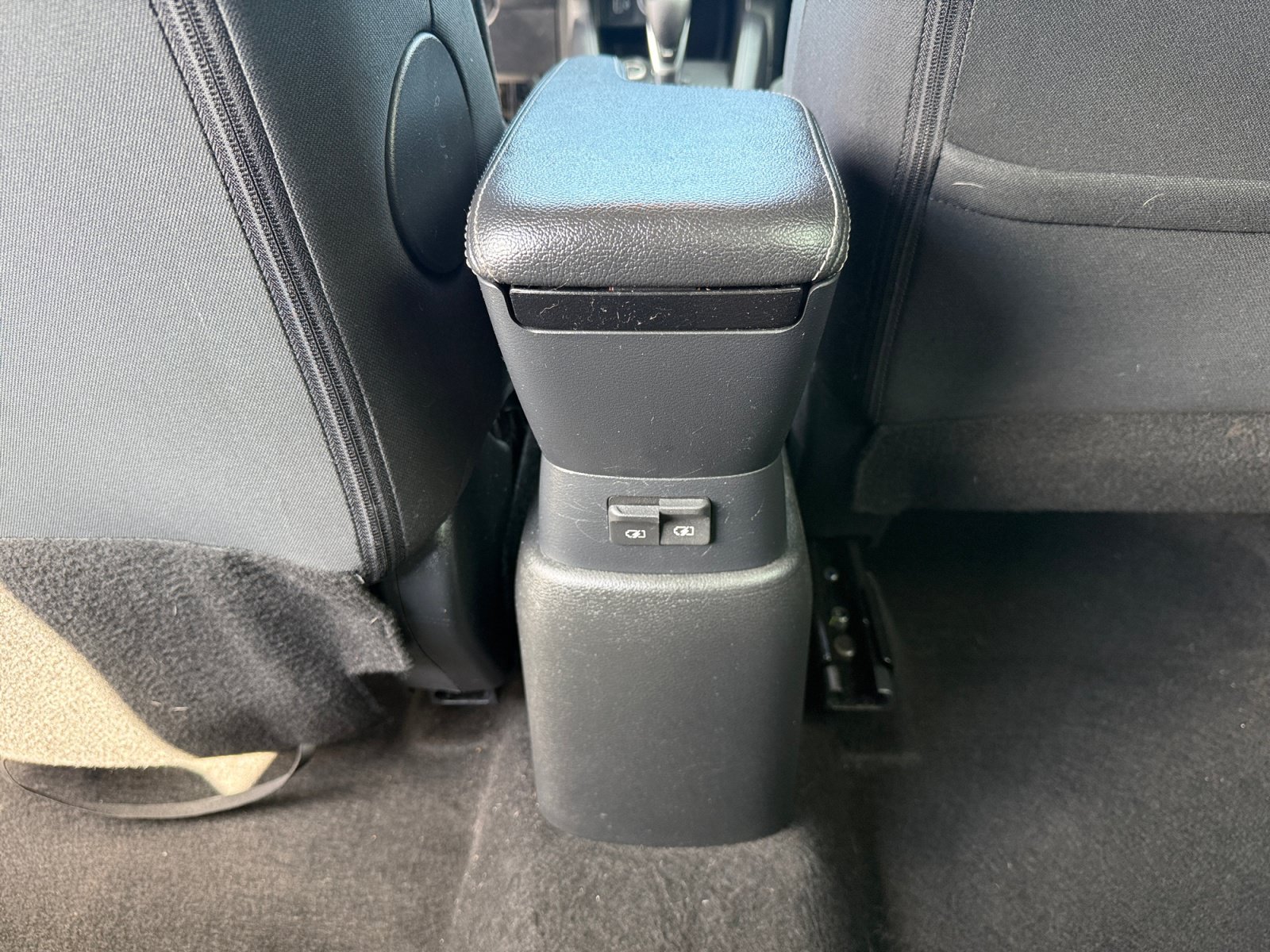 Used 2024 Nissan Kicks S FWD image 27