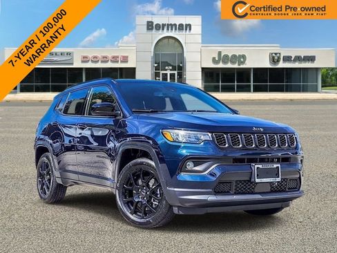 Certified 2026 Jeep Compass Latitude AWD/4WD image 1