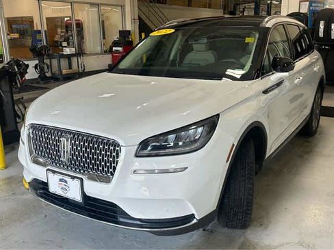 Used 2022 Lincoln Corsair Reserve w/ Equipment Group 201A image 4