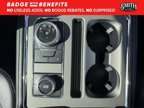 Used 2021 Ford Expedition Max XLT image 19