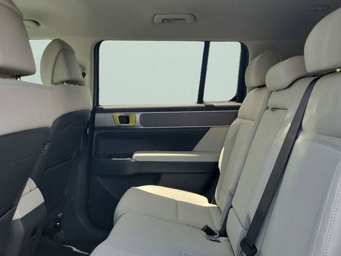 New 2026 Hyundai Santa Fe SE FWD image 10