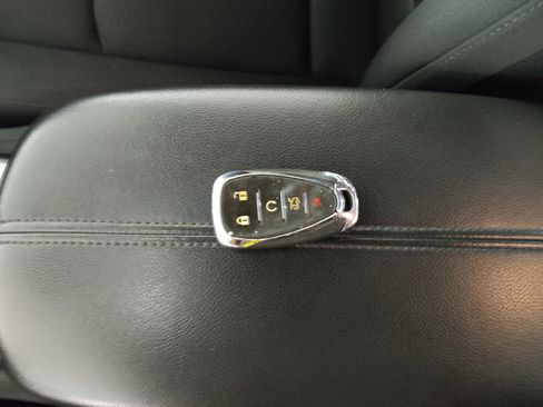 Used 2023 Chevrolet Malibu LT FWD image 32