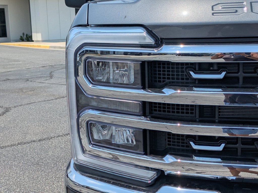 New 2026 Ford F350 Lariat w/ Lariat Premium Package AWD/4WD image 10