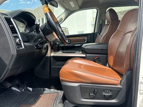 Used 2018 RAM 2500 Longhorn w/ Convenience Group AWD/4WD image 15