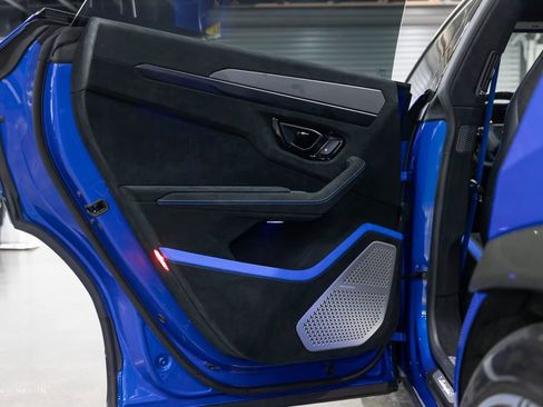 Used 2024 Lamborghini Urus Performante image 31