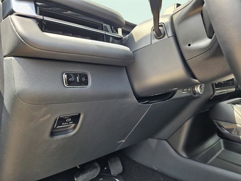 New 2025 Lincoln Navigator Reserve w/ Jet Appearance Package image 12