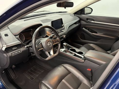 Used 2023 Nissan Altima 2.5 SR FWD image 4