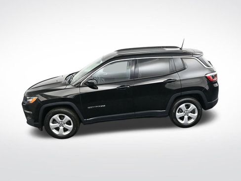 Used 2018 Jeep Compass Latitude w/ Cold Weather Group image 24
