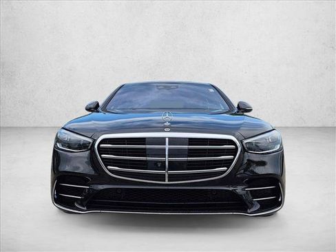 Used 2023 Mercedes-Benz S 580 4MATIC Sedan image 2
