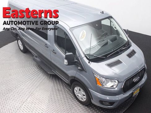 Used 2022 Ford Transit 350 XLT RWD image 3