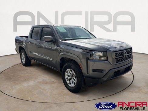 Used 2024 Nissan Frontier SV RWD image 1