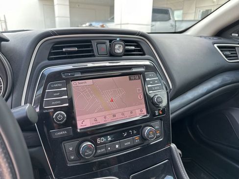 Used 2023 Nissan Maxima Platinum w/ Sport Mat Group FWD image 4