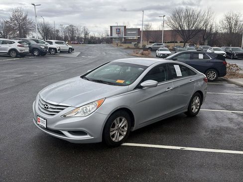 Used 2013 Hyundai Sonata GLS image 7
