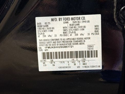 Used 2025 Ford Explorer Platinum w/ LUX Leather Package AWD/4WD image 12
