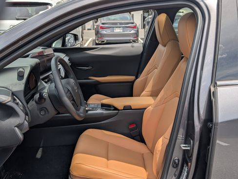 Certified 2025 Lexus UX 300h AWD w/ Accessory Package (Z1) image 16