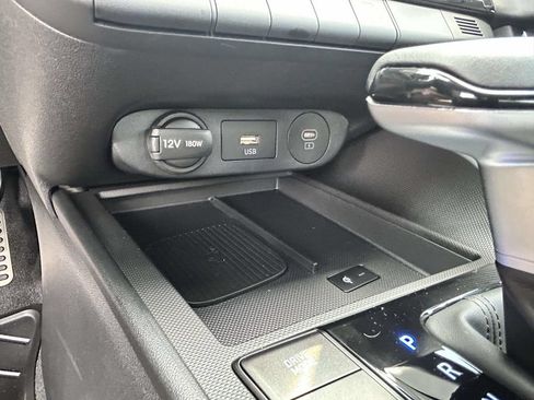 Certified 2025 Hyundai Elantra Sport FWD image 18