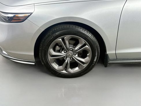 Used 2024 Honda Accord EX image 8