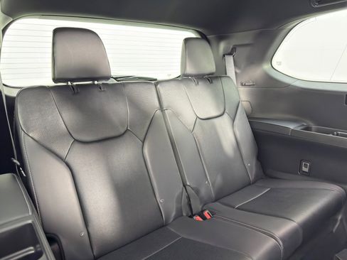 Used 2025 Lexus TX 500h AWD w/ Technology Package image 40