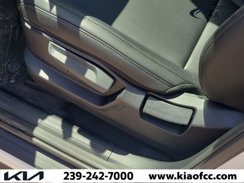 New 2027 Kia Telluride LX FWD image 21