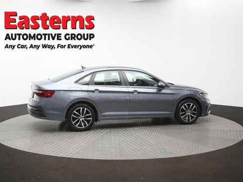 Used 2025 Volkswagen Jetta SE FWD image 42