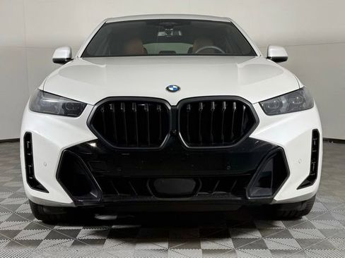Used 2025 BMW X6 xDrive40i AWD/4WD image 10