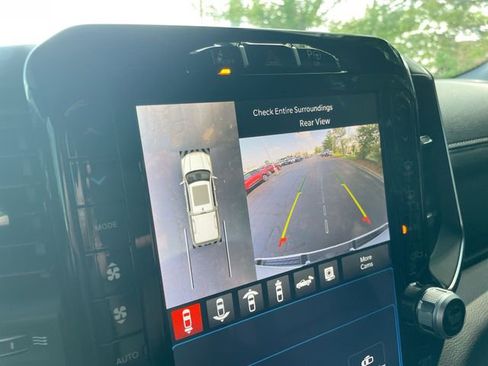 Used 2024 RAM 1500 Laramie image 22