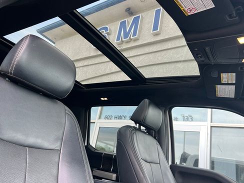 Used 2022 Ford F350 Lariat w/ Lariat Ultimate Package AWD/4WD image 17