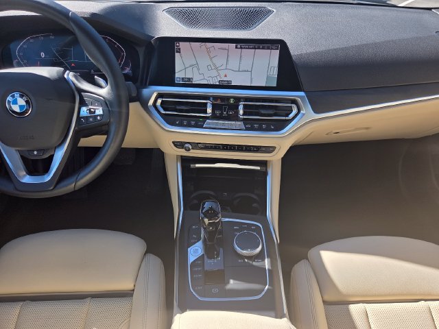 Certified 2022 BMW 330i xDrive Sedan w/ Premium Package AWD/4WD image 15