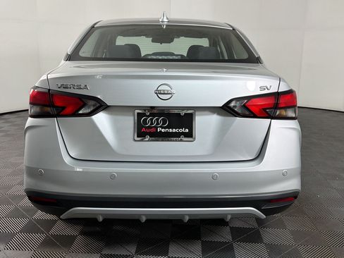 Used 2024 Nissan Versa SV FWD image 7