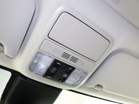 Used 2025 Honda Odyssey EX-L image 26