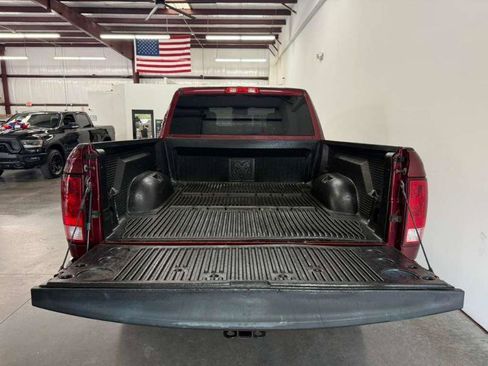 Used 2017 RAM 2500 Tradesman w/ Chrome Appearance Group RWD image 9