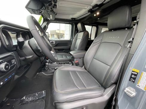 Used 2024 Jeep Wrangler Unlimited Sahara w/ Safety Group image 12