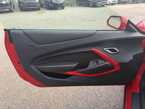 Used 2023 Chevrolet Camaro SS RWD image 18