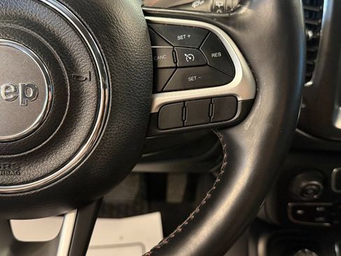 Used 2018 Jeep Compass Trailhawk w/ Leather Interior Group AWD/4WD image 11