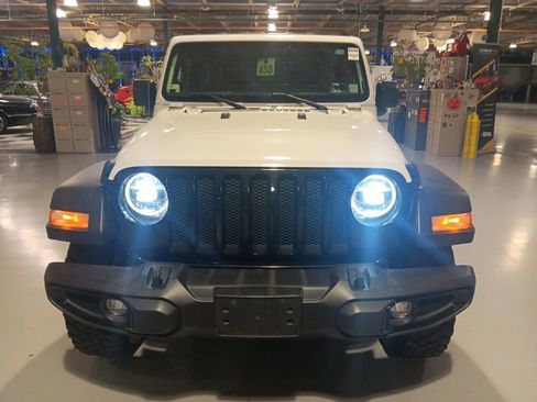 Used 2022 Jeep Wrangler Unlimited Sport AWD/4WD image 3