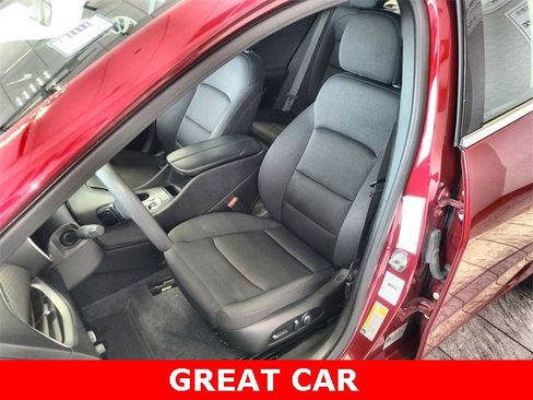 Used 2024 Chevrolet Malibu LT image 11