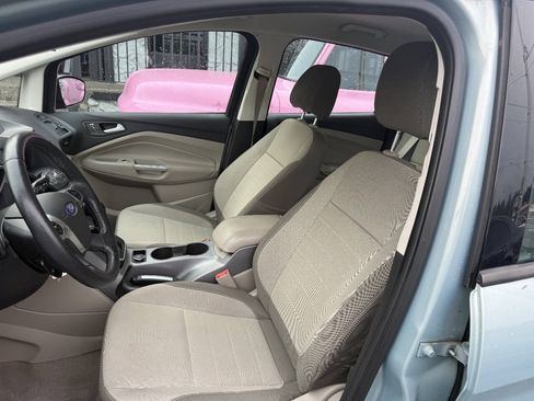 Used 2014 Ford C-MAX SE w/ Equipment Group 203A FWD image 10