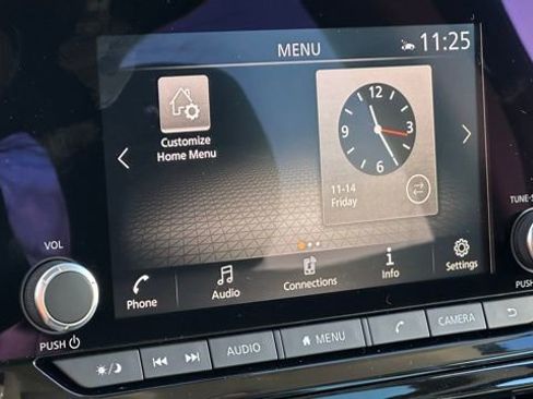 New 2025 Nissan Pathfinder SV w/ SV Premium Package image 37