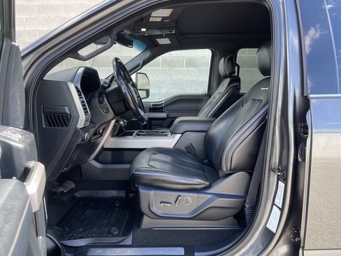 Used 2019 Ford F250 Platinum w/ Platinum Ultimate Package AWD/4WD image 17