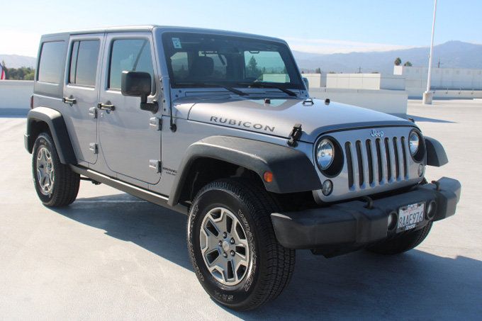 Used 2016 Jeep Wrangler Unlimited Rubicon w/ Connectivity Group AWD/4WD image 2
