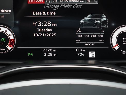 Used 2024 Audi RS 6 performance image 13