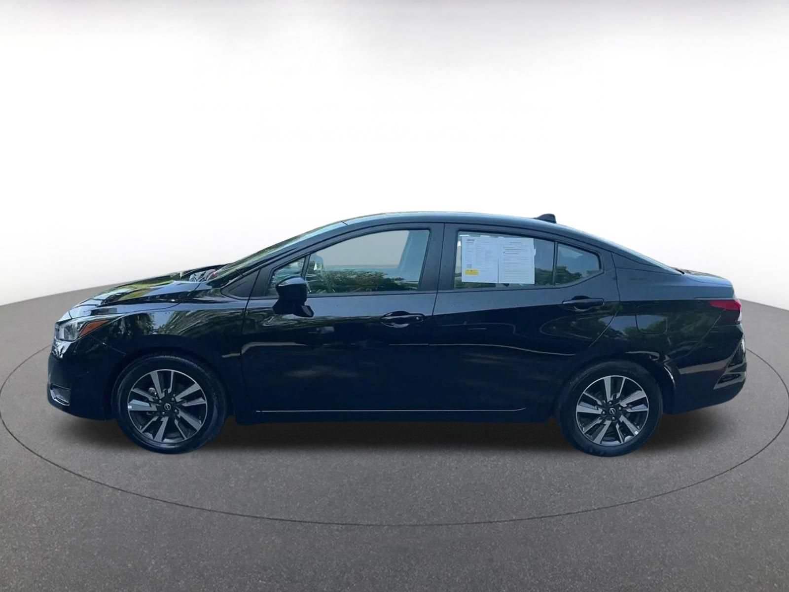 Used 2025 Nissan Versa SV FWD image 8