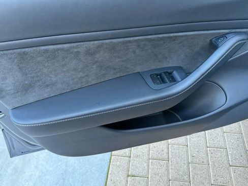 Used 2023 Tesla Model 3 Standard Range RWD image 16