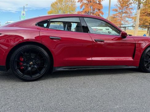 Used 2022 Porsche Taycan GTS image 6