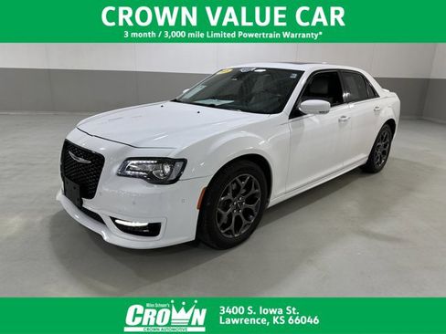 Used 2018 Chrysler 300 S w/ Safetytec Plus Group image 1