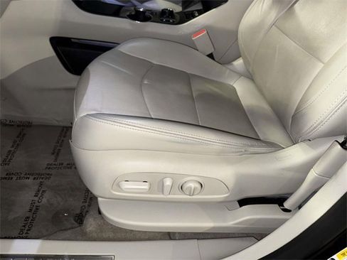 Used 2020 GMC Terrain Denali w/ Denali Premium Package image 3